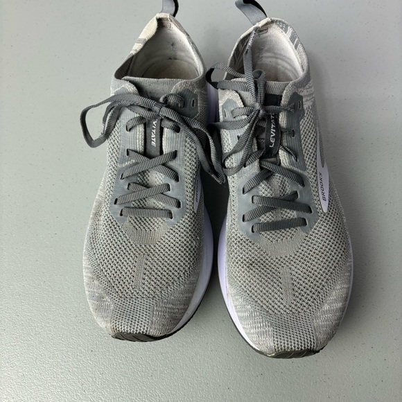 Brooks Levitate 4 Women's Running Athletic Sneakers Shoes Size 9 Gray Purple - Picture 9 of 12